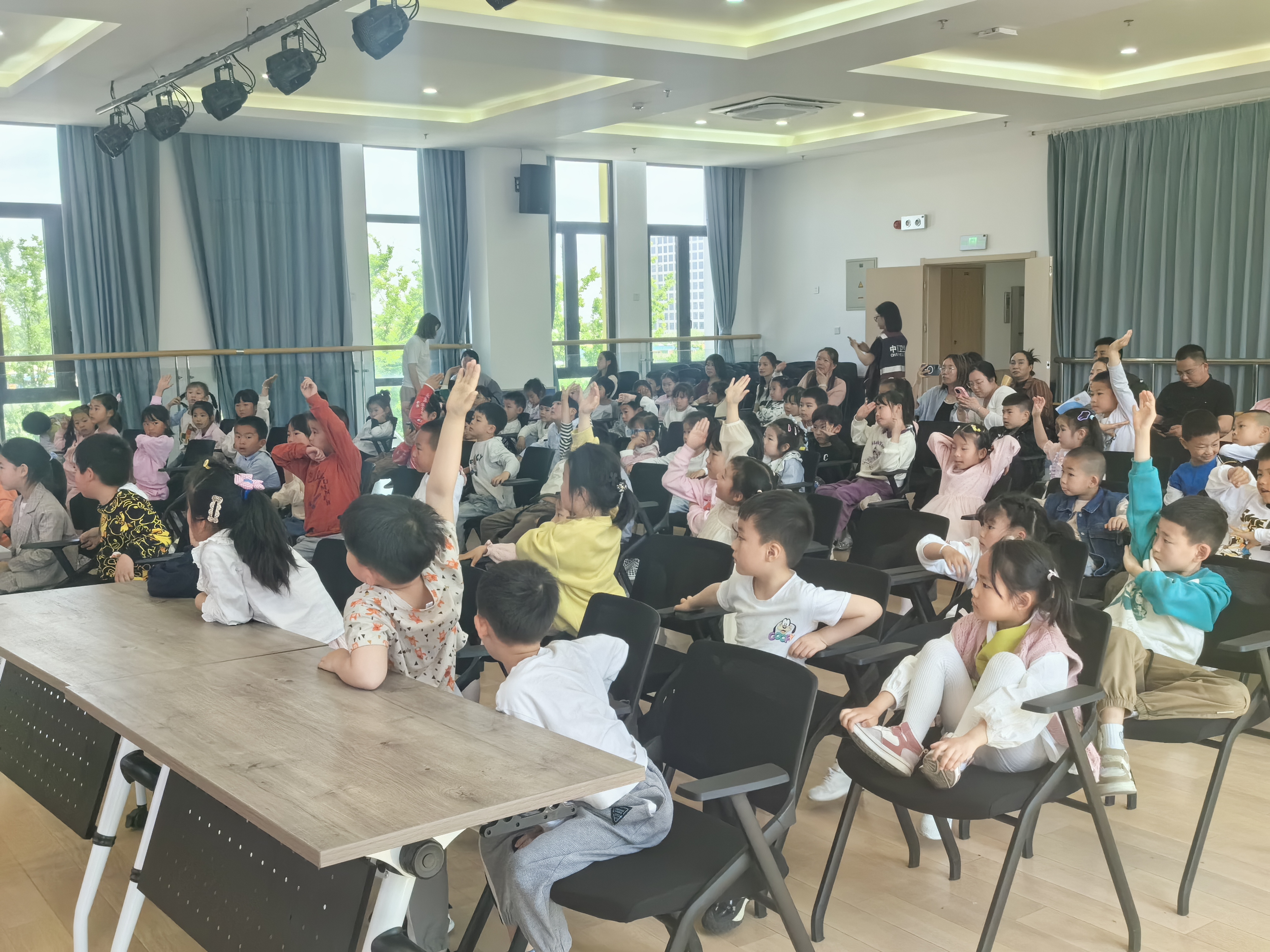 美丽视界，用心呵护——启东疾控近视防控百场讲座进校园活动2.jpg